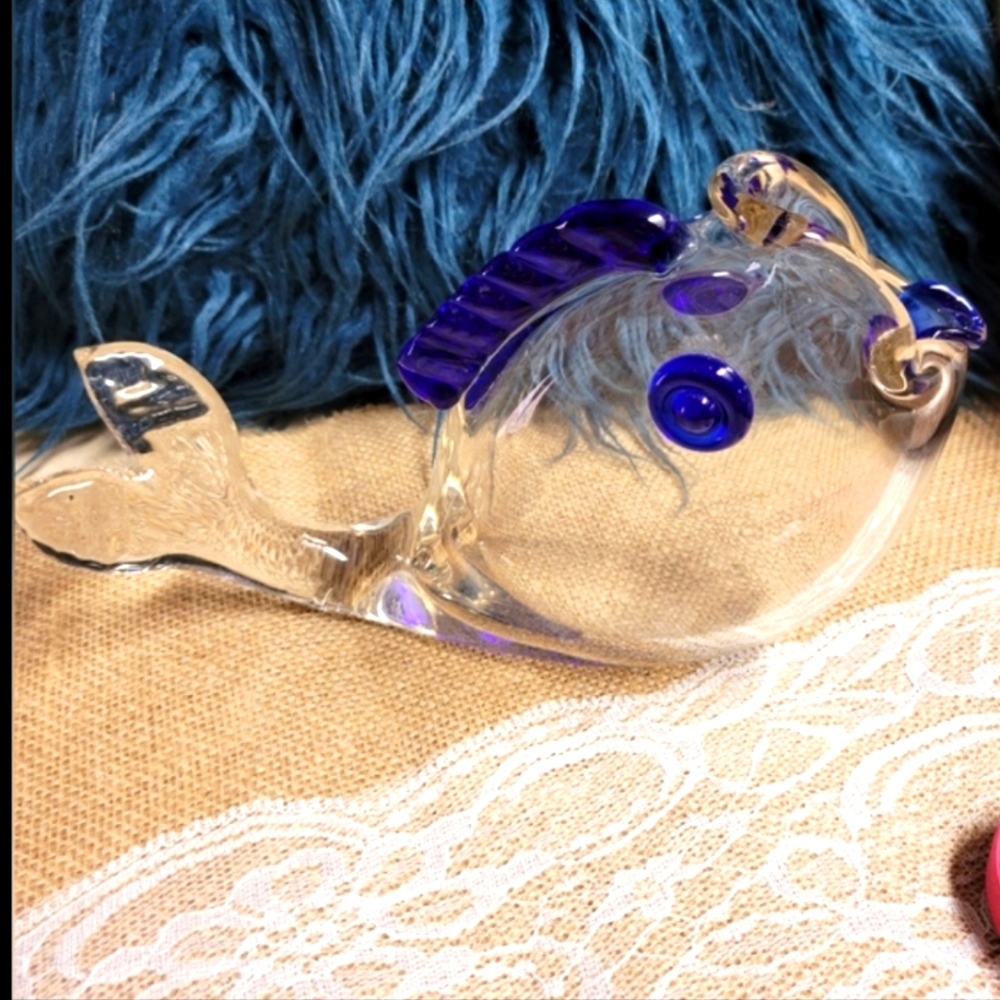 Rare Vintage MCM Italian glass fish vase perfect condition 5×8-clear/blue